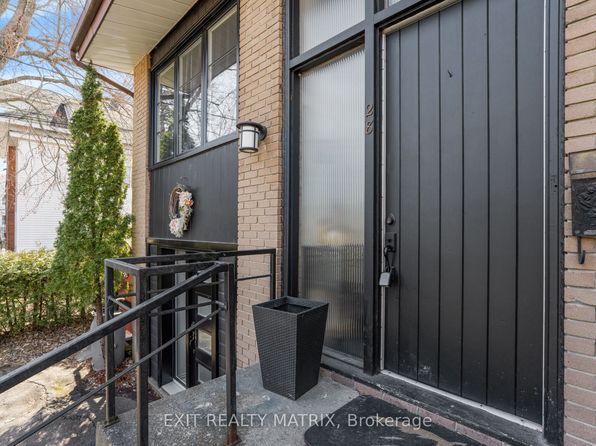28 Mill Entrance St, Hawkesbury, ON K6A 2L2