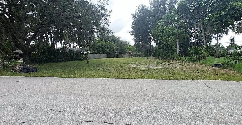 1st image of 3112 39th Ave W