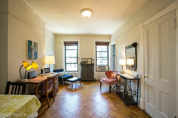 Rented by Garfield Realty  | media 26