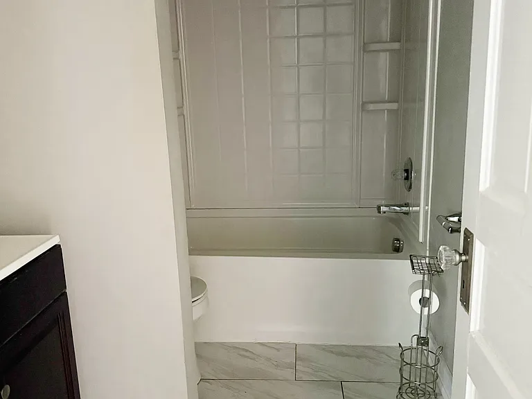 28 E Powell Ave #A — Photo 19