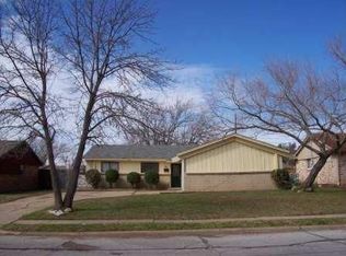 2417 Cheyenne St, Irving, TX 75062