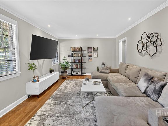 5th image of 4625 Cumberland Dr
