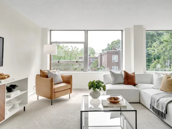 70 Park St APT 41, Brookline, MA 02446