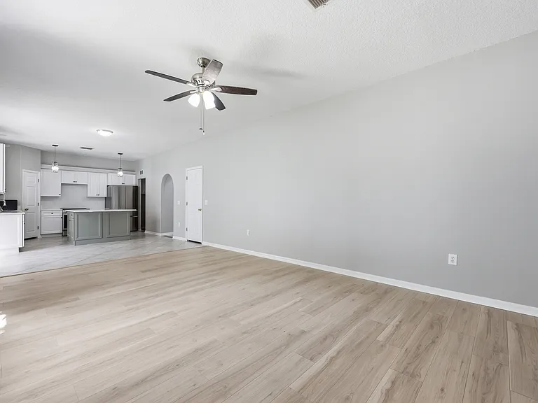 8912 Shindler Crossing Dr — Photo 6