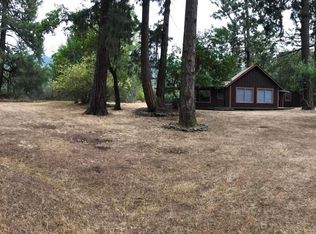 60 Fir Loop Ct, Carlotta, CA 95528