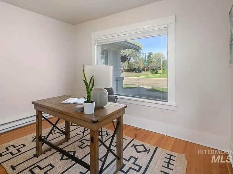 103 S Juniper St — Photo 10