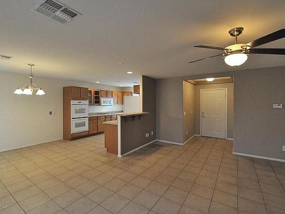 4th image of 15165 N Triple Crown Pl