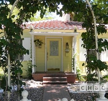 screened porch/pool area