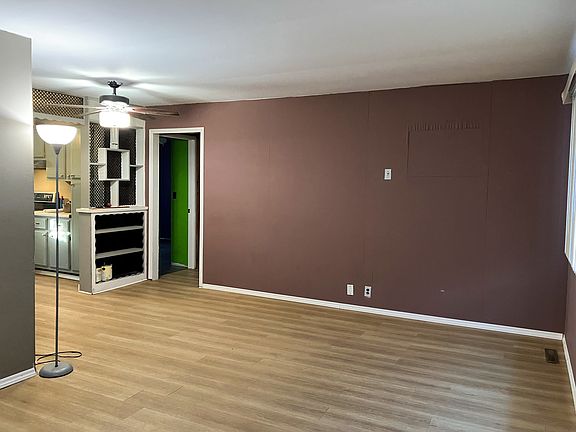 2nd image of 513 E Main St