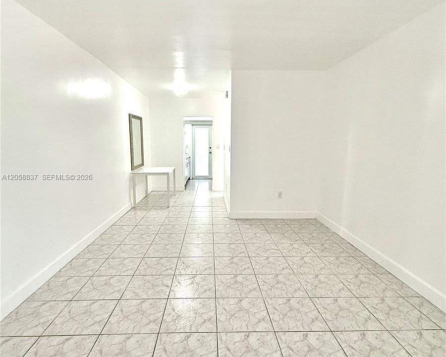 1st image of 1021 Michigan Ave APT 3
