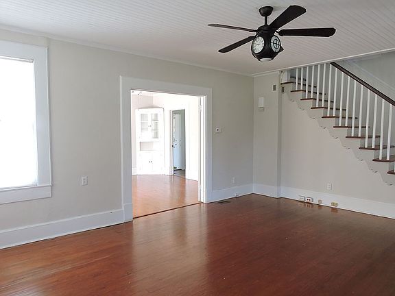 4th image of 2218 Mahan Dr