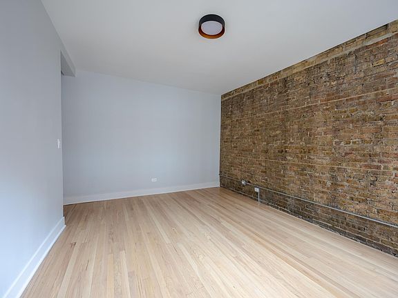 2nd image of 4121 W Belle Plaine Ave APT 14