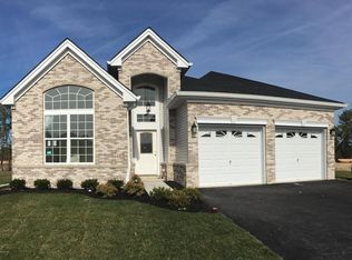 4 Garden Path, Barnegat, NJ 08005