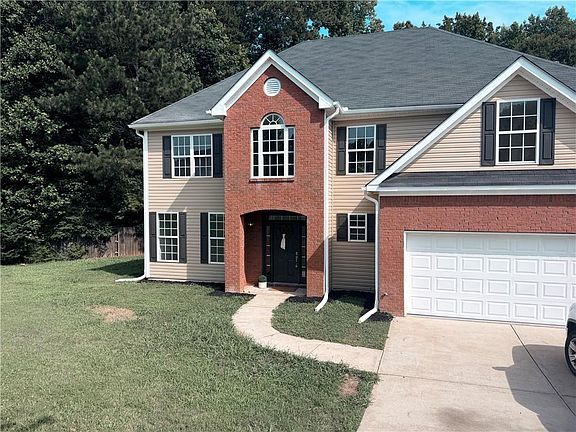 2nd image of 245 Winchester Dr
