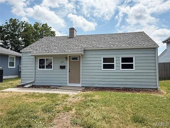 27 N Michigan Ave, Belleville, IL 62221