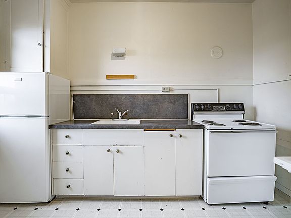 5th image of 1630 Boylston Ave #1-304