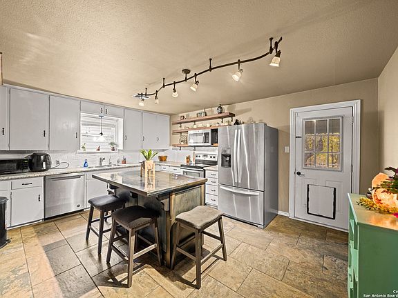 5th image of 603 N Lewis Ave