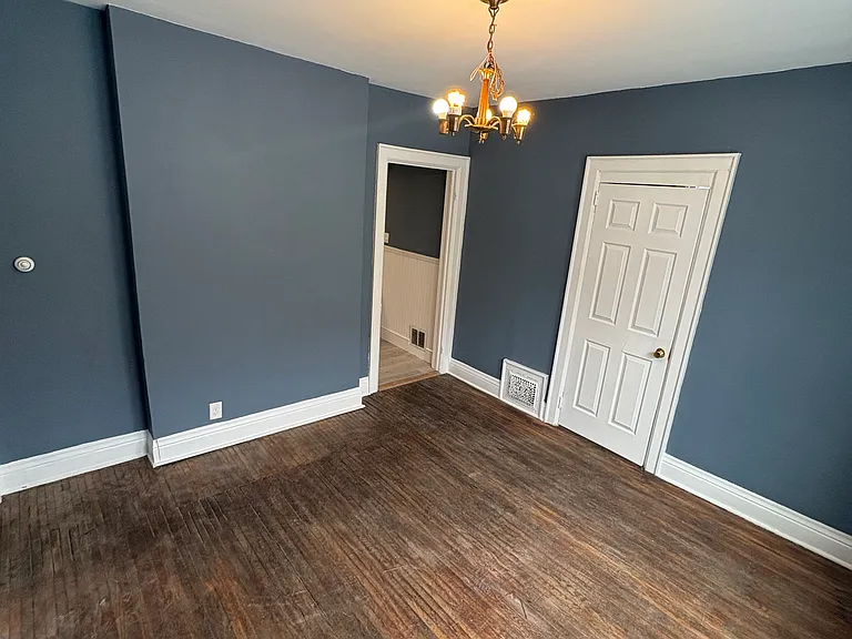 199 Whitney Pl — Photo 9