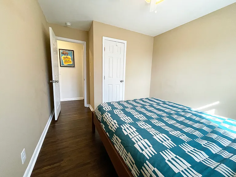 736 Vanderhorst Dr — Photo 15