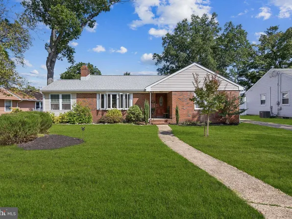 360 Station Rd, Roebling, NJ 08554