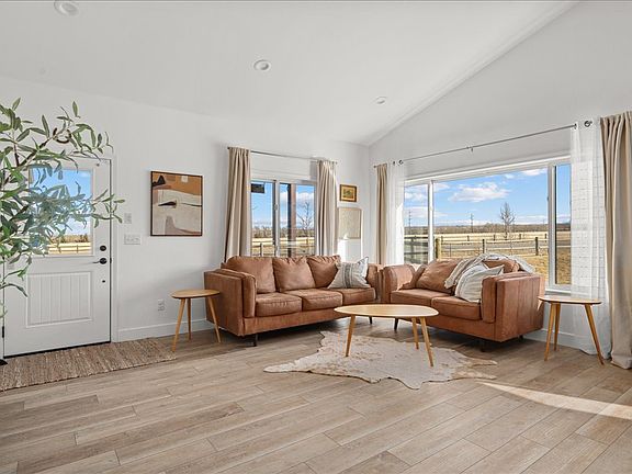 4th image of 44 Remington Ranch Rd