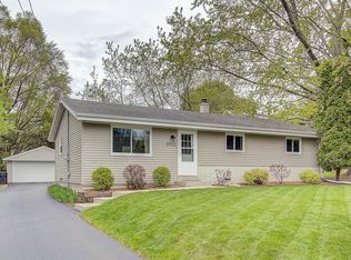 1921 Northview Rd, Waukesha, WI 53188