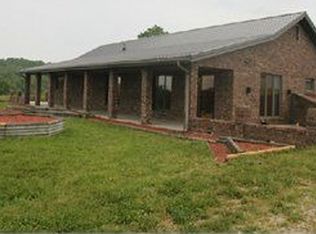 7147 Reaves Rd, Mountain Grove, MO 65711