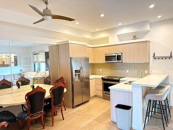 5th image of 210 N Monterey St #404