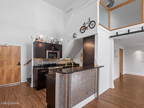 5th image of 110 S Campbell St Unit 413