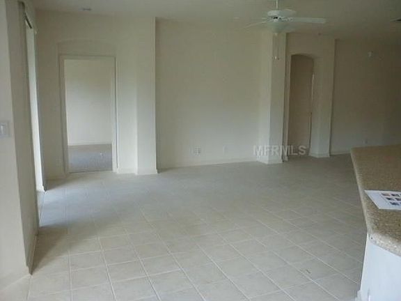 3rd image of 208 Coleton Ln