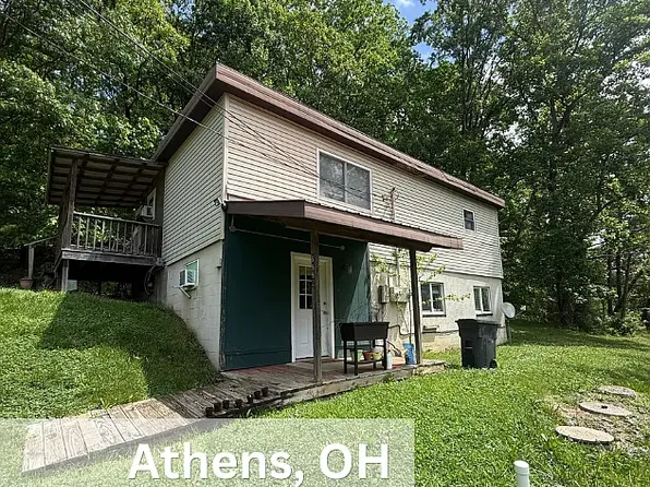 8882 Elliotsville Rd, Athens, OH 45701