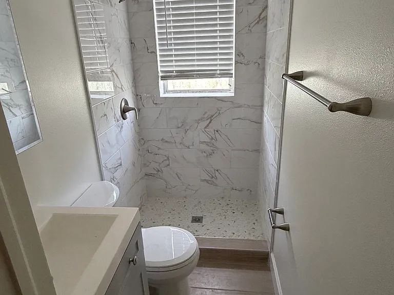 2151 Lakeview Dr #1 — Photo 7
