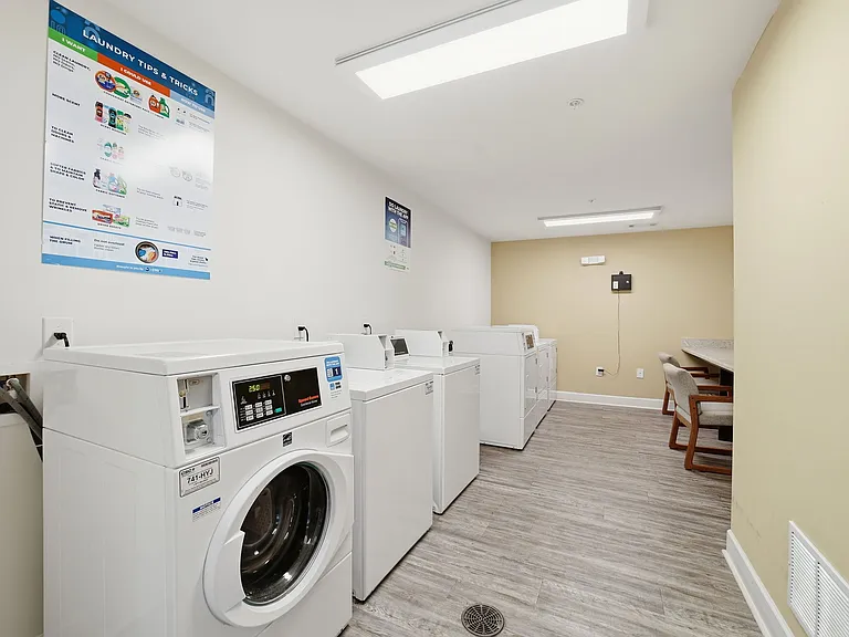 Crescent Villas — Photo 17
