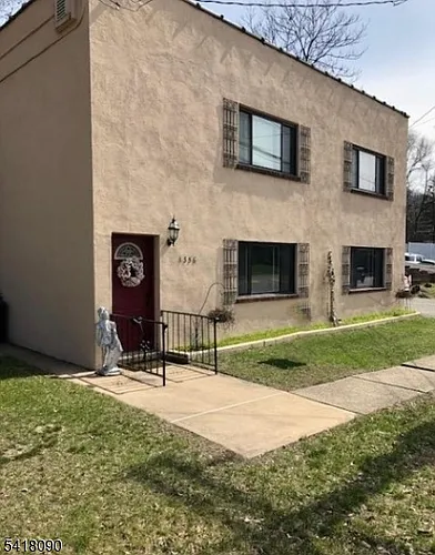 1356 Ringwood Ave Photo 1