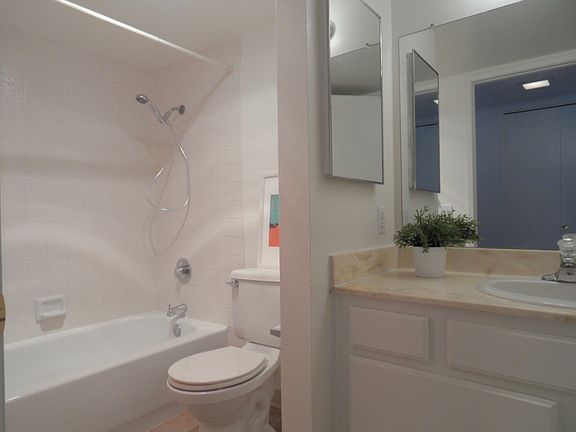 5th image of 8633 Lemon Ave APT 10