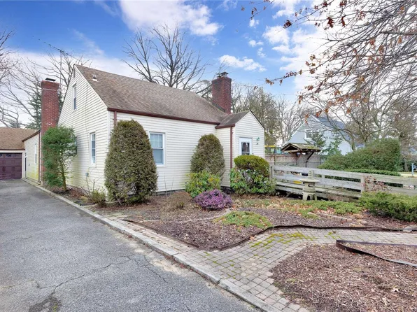 29 Norcross Avenue, Bethpage, NY 11714