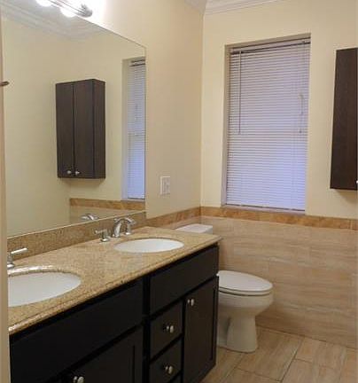 4th image of 5038 N Kimball Ave APT 3