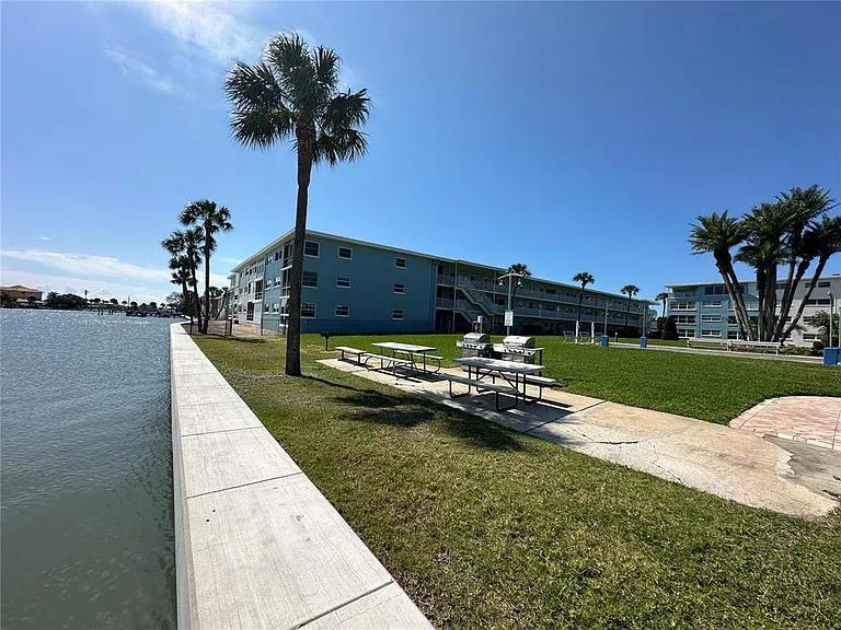 6161 Gulf Winds Dr #150 — Photo 47