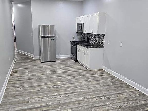 3rd image of 2230 W Lehigh Ave #1