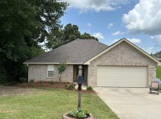 210 Collins Rd, Petal, MS 39465