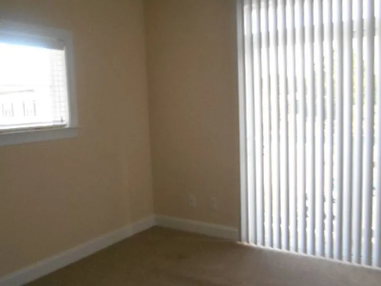 Briton Trace Apartments — Photo 79