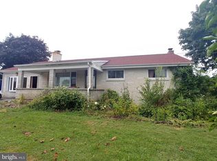 884 Meeting House Rd, Thomasville, PA 17364