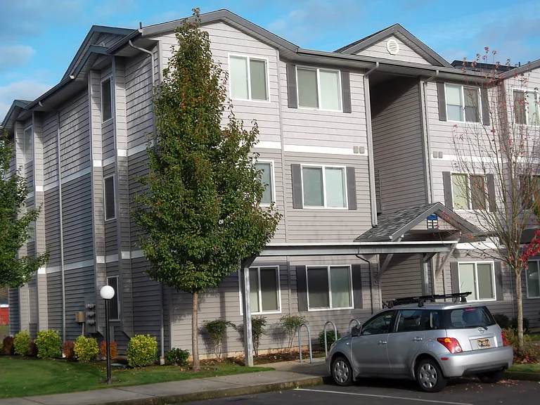Boulder Creek Apartments — Photo 11