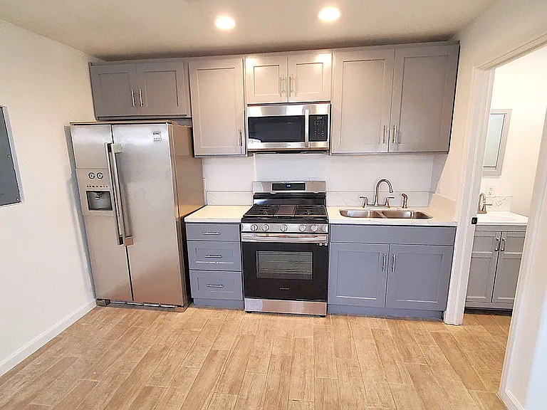 708 W Euclid Ave — Photo 10