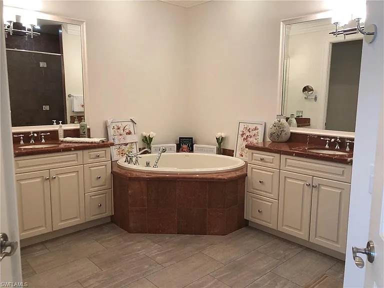 1400 Gulf Shore Blvd N #310 — Photo 20