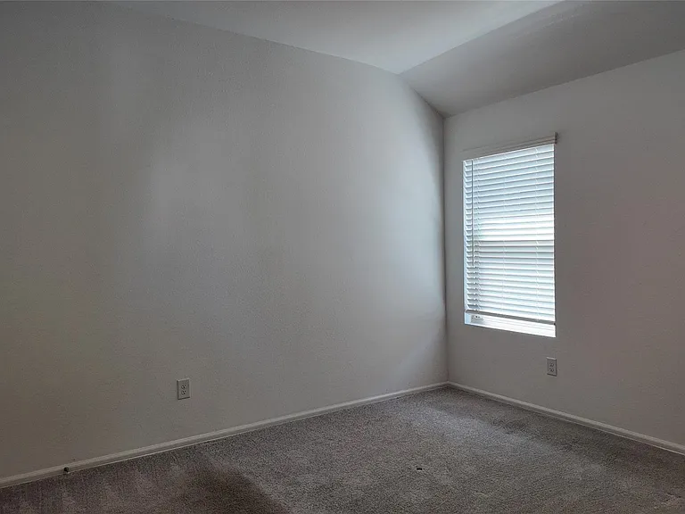 7518 Angels Landing Ln — Photo 13