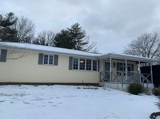 708 Cardinal Dr, Washington, IL 61571