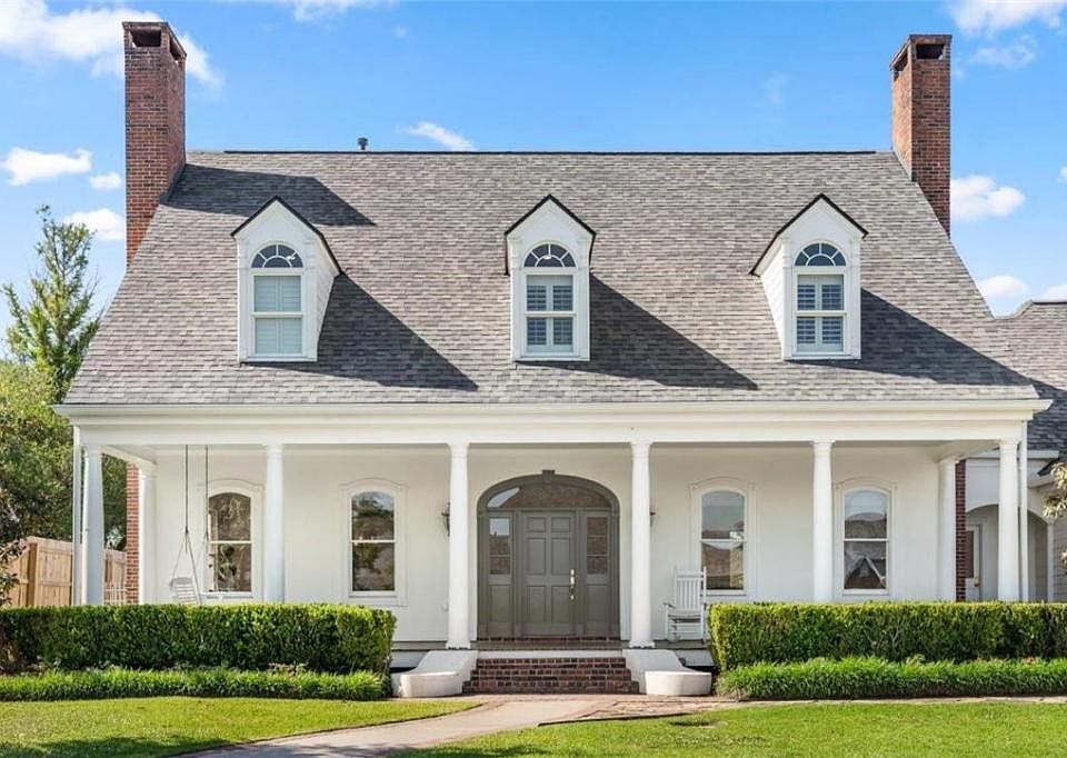 1st image of 2713 Bocage Ln