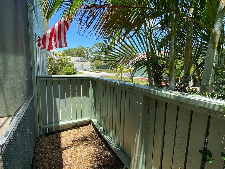 1781 SE Linpark Ct — Photo 14
