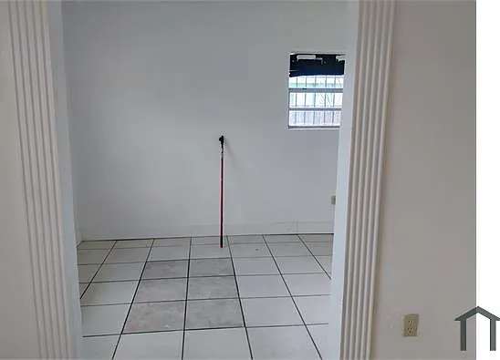 3 bed, 1159 sqft, $2,700 — Photo 4